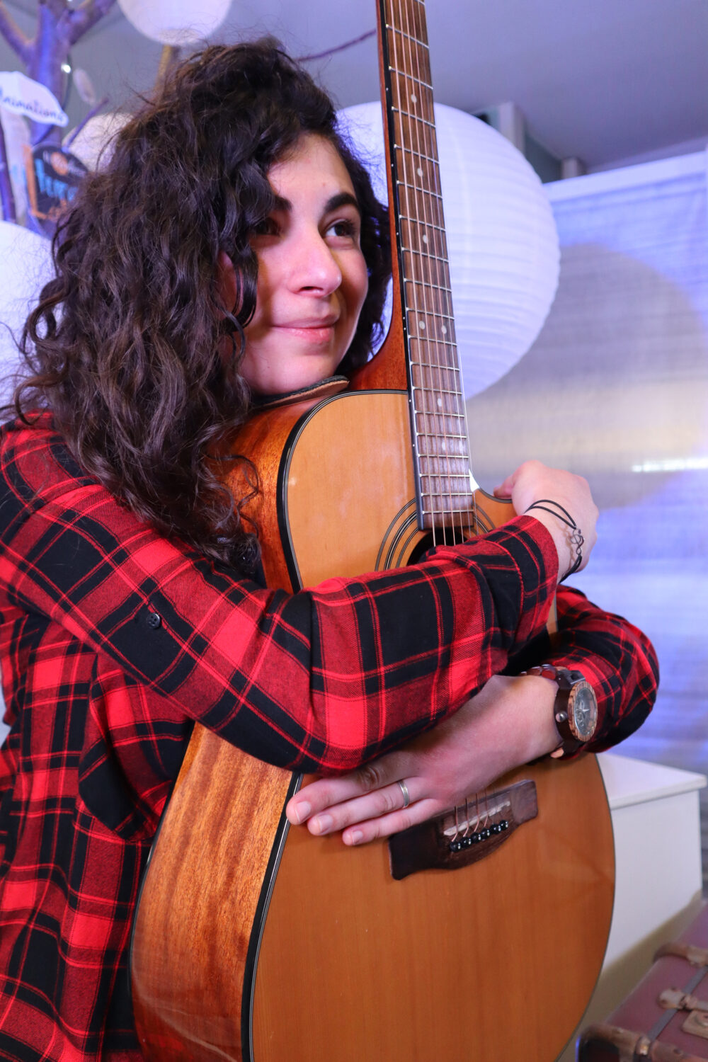 Présentation en avant-première du clip musical de Jessie Jao « A deux doigts » – Salle Albert Camus